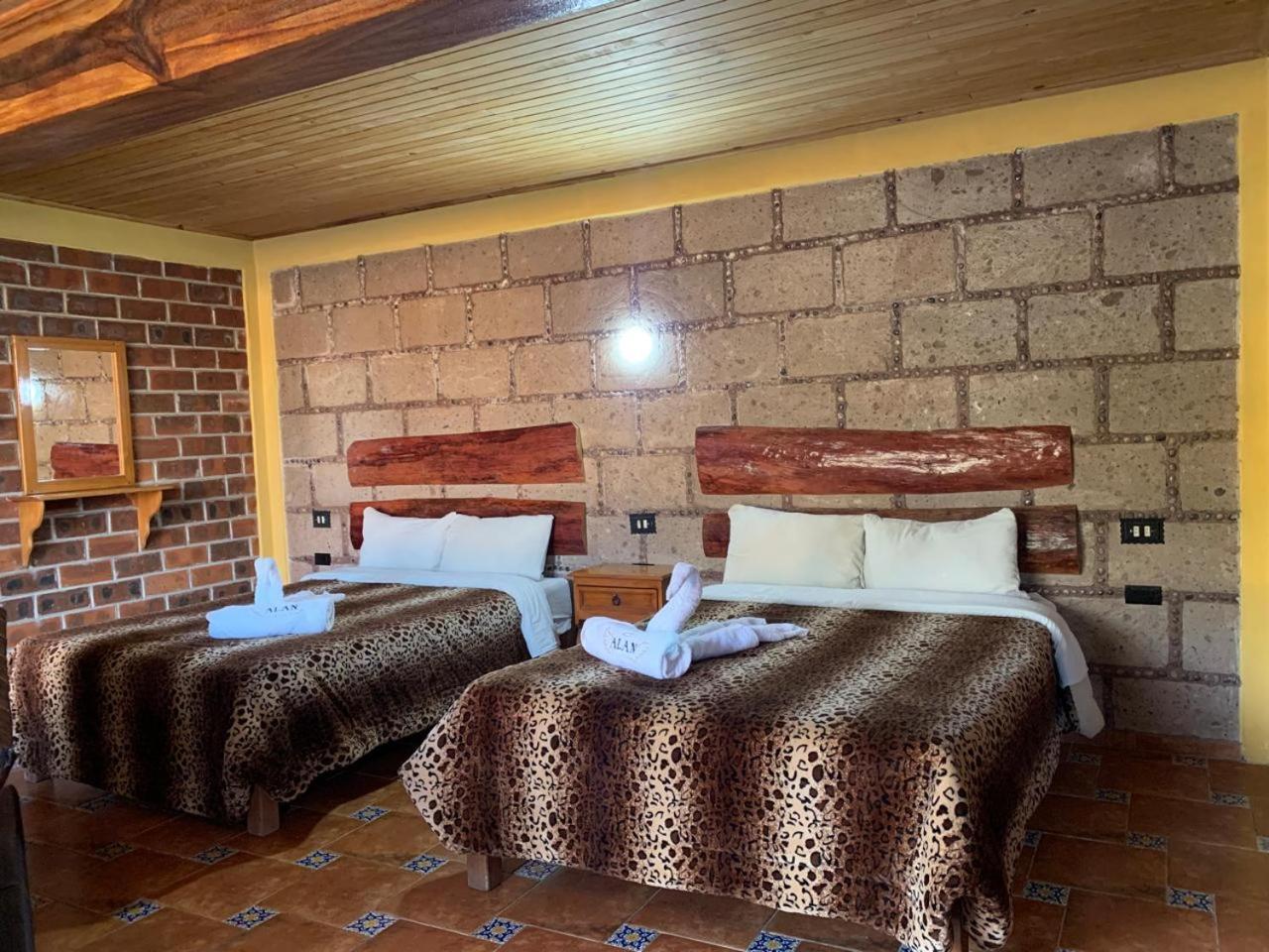Hotel Y Cabanas Alan 치그나우아판 외부 사진