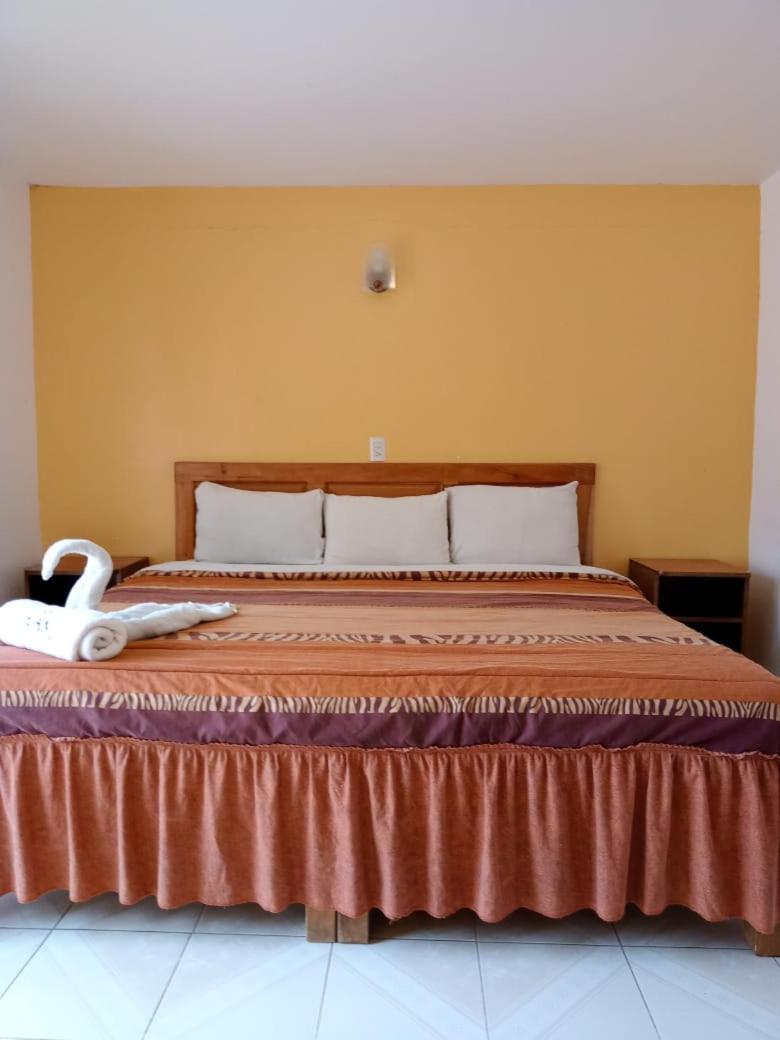 Hotel Y Cabanas Alan 치그나우아판 외부 사진